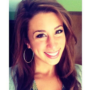 Meet your Posher, Alyssa